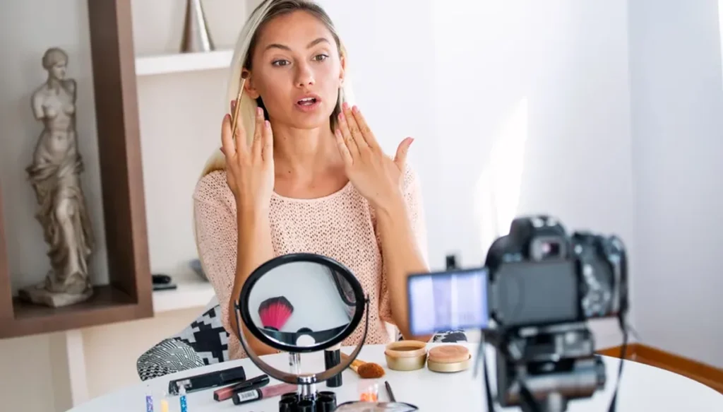 The Inspiring Story of leahhannahbentley: Crafting a Unique Brand in the Digital Space